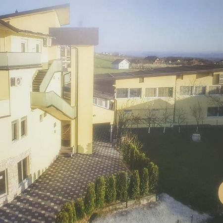 Gold Apartmani Kozarac Экстерьер фото