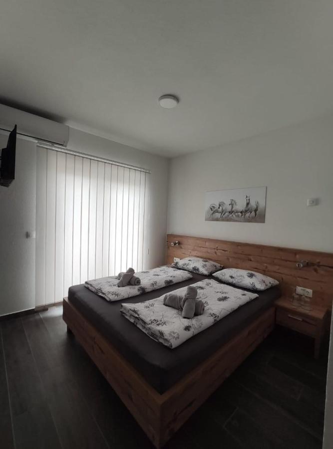 Gold Apartmani Kozarac Экстерьер фото