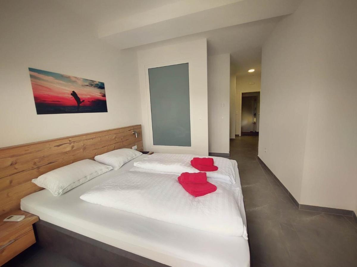 Gold Apartmani Kozarac Экстерьер фото