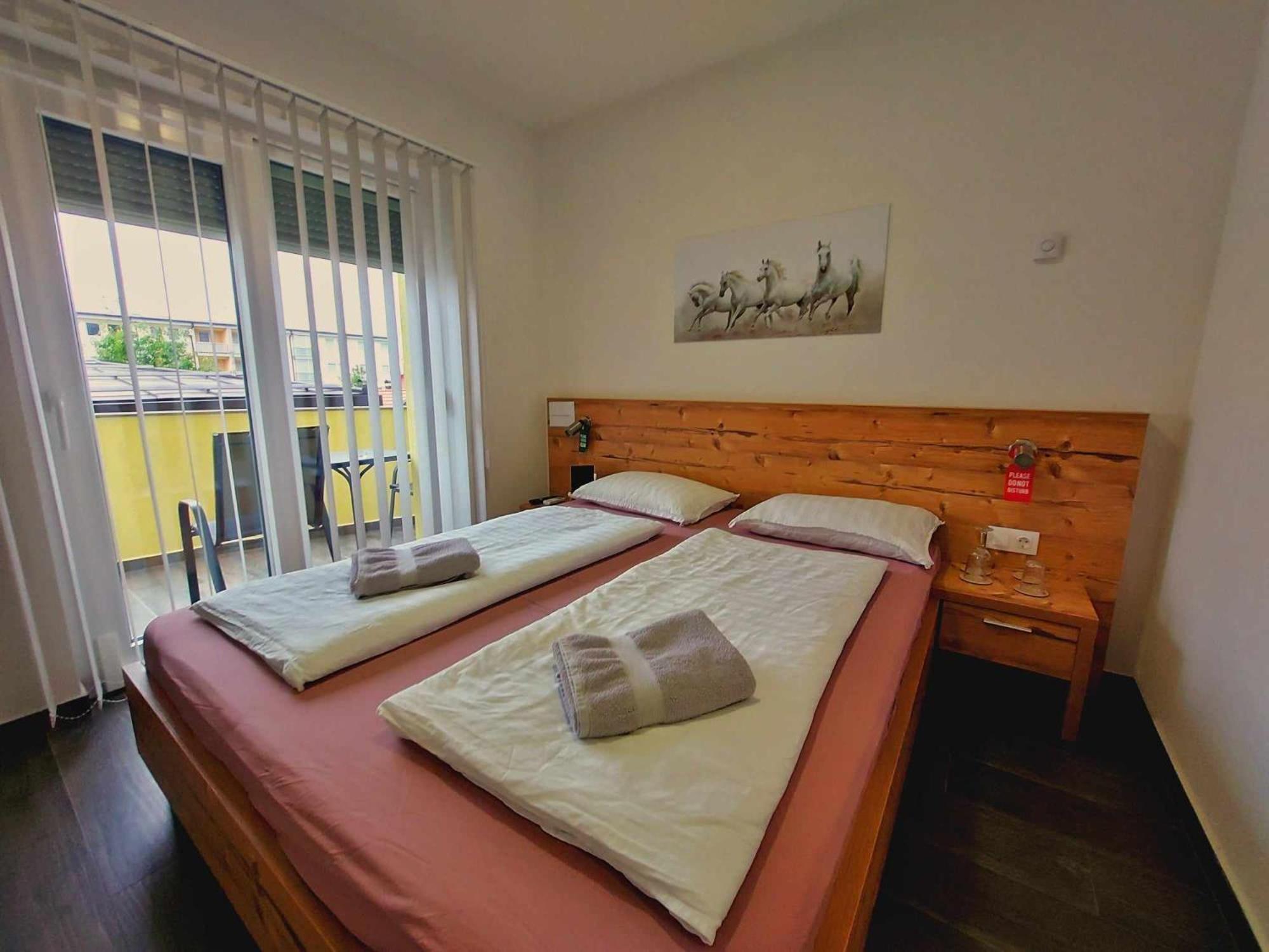 Gold Apartmani Kozarac Экстерьер фото