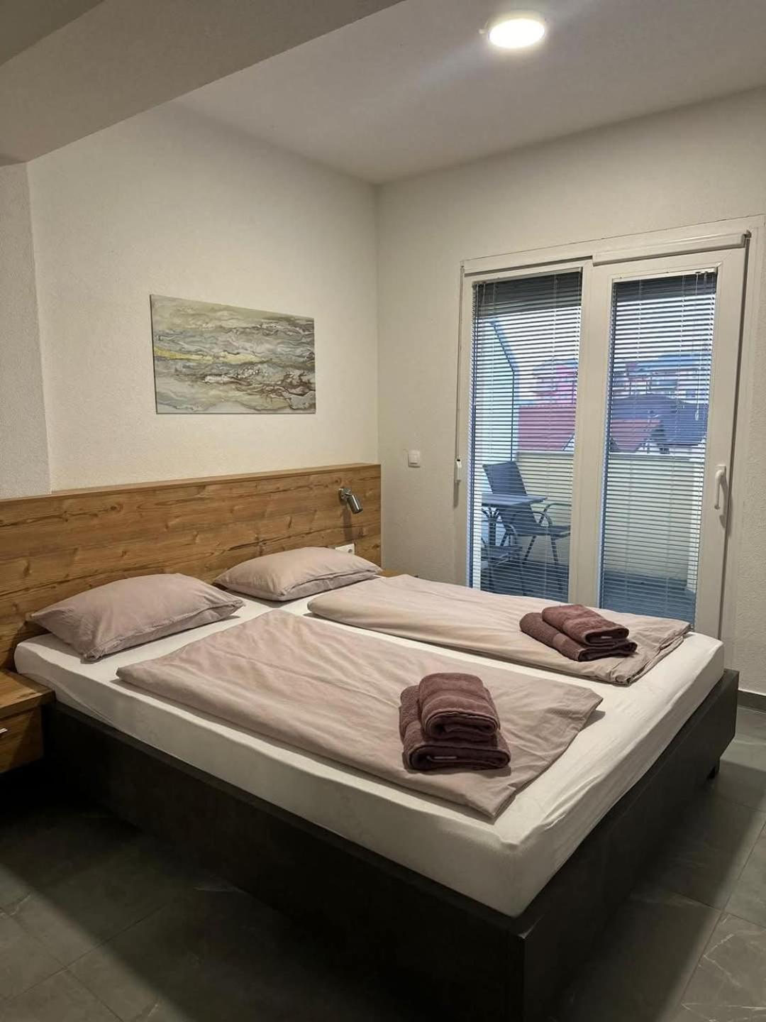 Gold Apartmani Kozarac Экстерьер фото